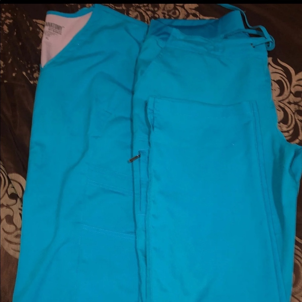 Grey’s anatomy scrub set. XL